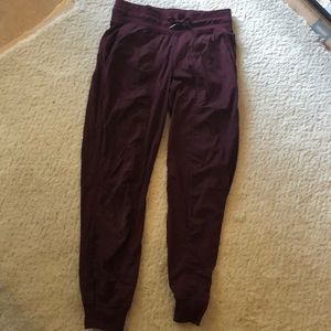 LULULEMON Dance Studio Jogger